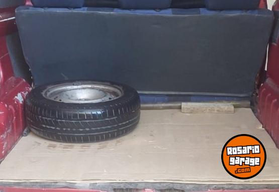 Utilitarios - Peugeot Partner 2008 Diesel 200000Km - En Venta