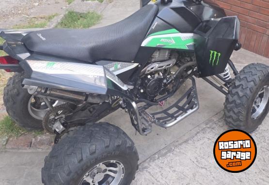 Cuatris y UTVs - Zanella Mad max 300 2015  1649Km - En Venta