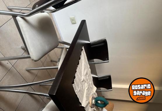 Hogar - Juego de comedor - mesa y sillas - En Venta