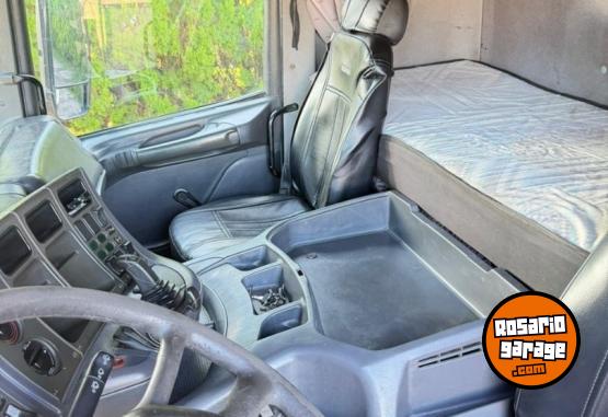 Camiones y Gr�as - Scania P94 310 - En Venta