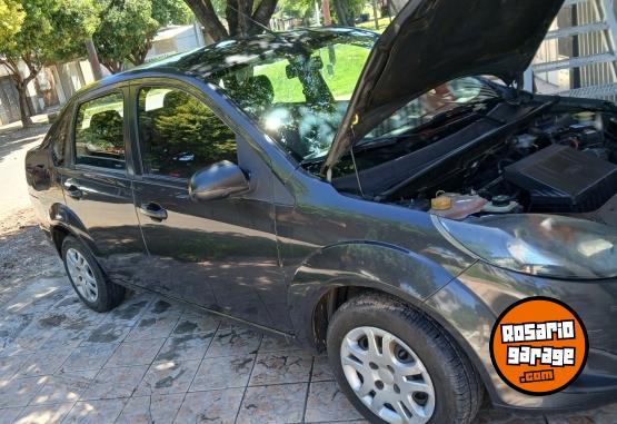Autos - Ford Fiesta max 2011 Nafta 215000Km - En Venta