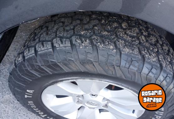 Camionetas - Toyota Hilux 4x4 sr 2016 Diesel 193000Km - En Venta