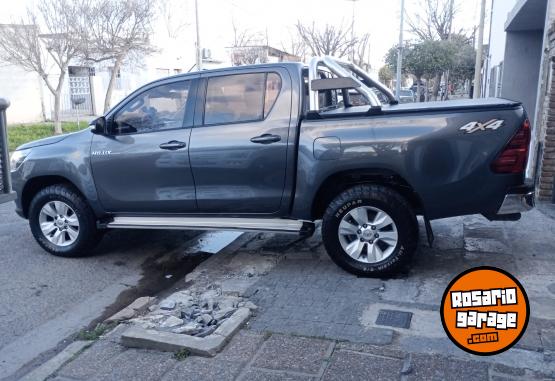 Camionetas - Toyota Hilux 4x4 sr 2016 Diesel 193000Km - En Venta