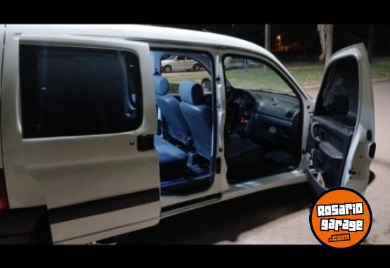 Utilitarios - Citroen Berlingo 2009 Diesel 176000Km - En Venta