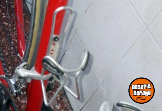 Deportes - SPORT MOTO:  BICICLETA DE CARRERA FUJI 18 VELOCIDADES SHIMANO 105  HORQUILLA DE CARBONO CUADRO DE ALUMINIO EXCELENTE ESTADO - En Venta