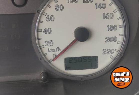 Autos - Volkswagen Gol 2006 Nafta 253000Km - En Venta