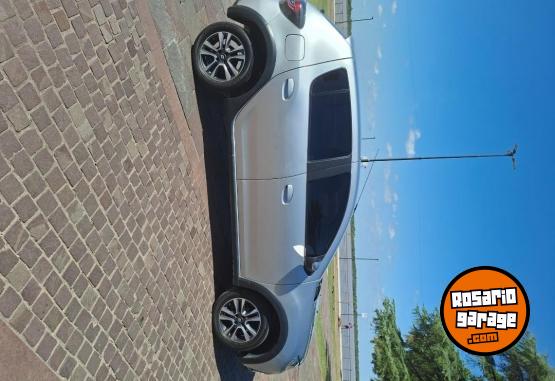 Autos - Renault Sandero intense cvt 2024 Nafta 50000Km - En Venta