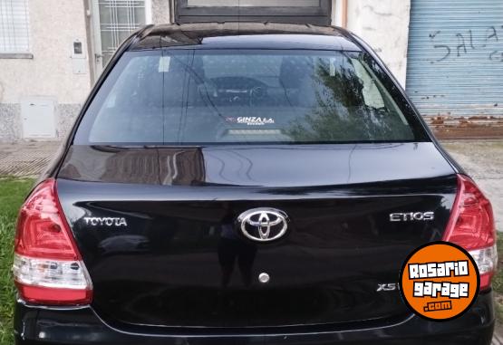 Autos - Toyota Etios 2013 Nafta 163200Km - En Venta