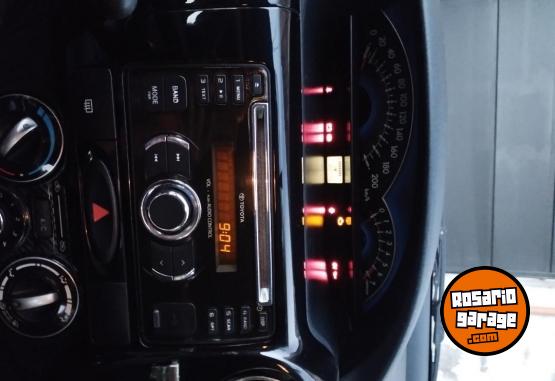 Autos - Toyota Etios 2013 Nafta 163200Km - En Venta