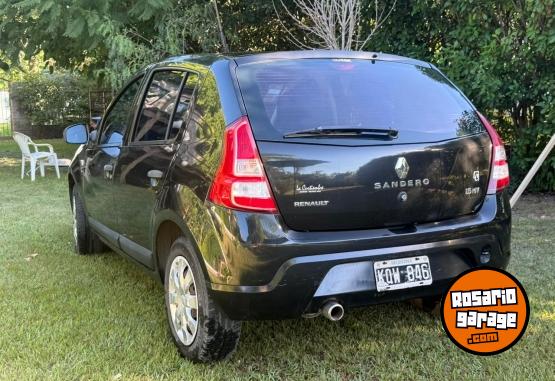 Autos - Renault sandero 2011 Nafta 120000Km - En Venta