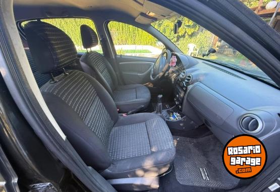 Autos - Renault sandero 2011 Nafta 120000Km - En Venta