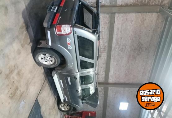 Camionetas - Ford Ranger 4x4 limited xlt 2011 Diesel 81000Km - En Venta