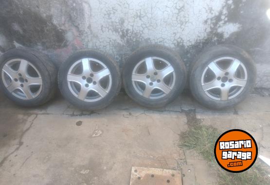Accesorios para Autos - Llantas Chevrolet Astra - En Venta