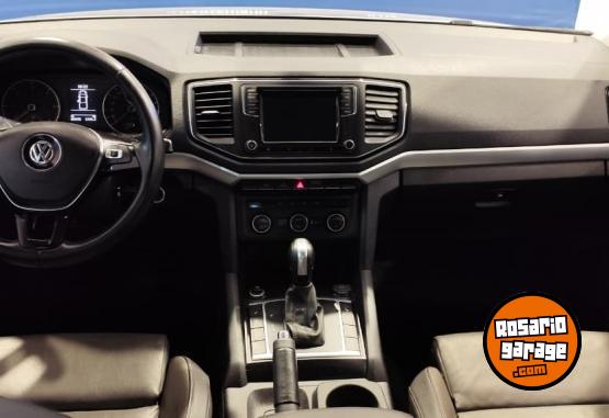 Camionetas - Volkswagen AMAROK HIGHLINE 4X2 AT 2023 Diesel 75000Km - En Venta