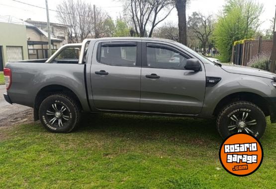 Camionetas - Ford Ranger 2.2 safety 2015 Diesel 105000Km - En Venta