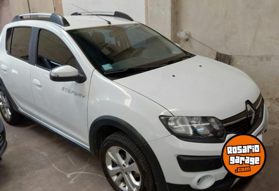 Autos - Renault Sandero stepway 2017 Nafta 195000Km - En Venta