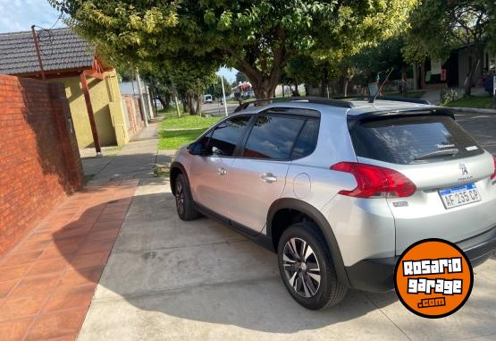 Autos - Peugeot 2008 Feline 2022 Nafta 60000Km - En Venta