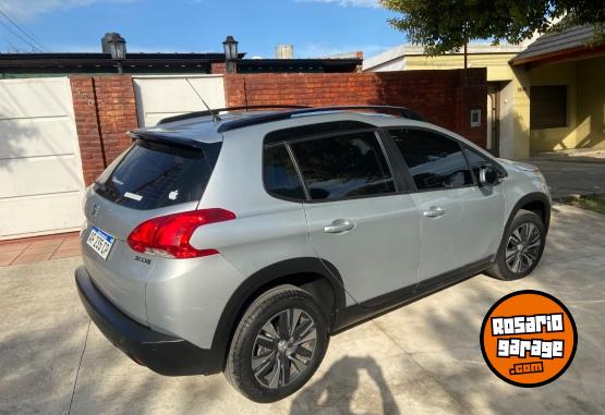 Autos - Peugeot 2008 Feline 2022 Nafta 60000Km - En Venta