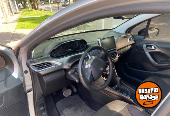 Autos - Peugeot 2008 Feline 2022 Nafta 60000Km - En Venta