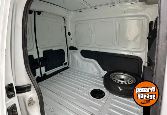 Utilitarios - Peugeot Kangoo express confort 2015 GNC  - En Venta