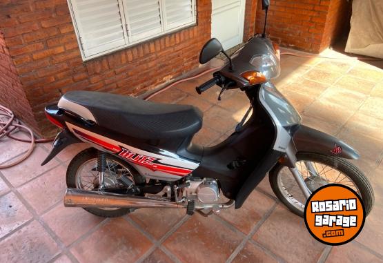 Motos - Motomel B110. AUTOMATICA 2021 Nafta 1400Km - En Venta