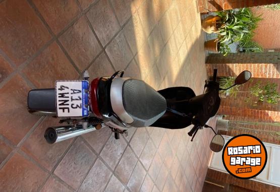 Motos - Motomel B110. AUTOMATICA 2021 Nafta 1400Km - En Venta