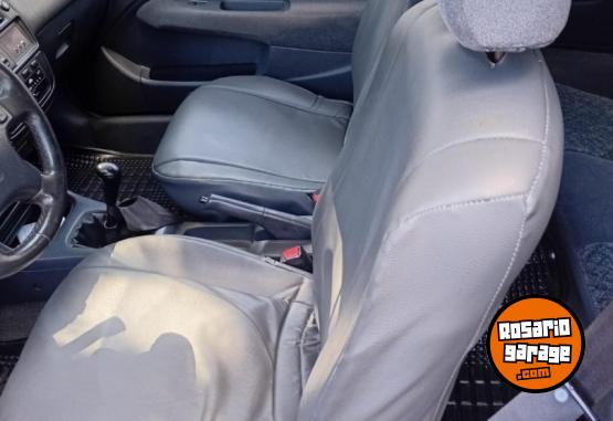 Autos - Honda CIVIC 1999 Nafta 270000Km - En Venta