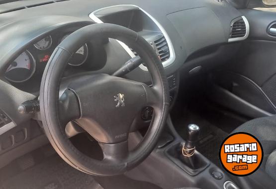 Autos - Peugeot 207 compac allure 1.4 sed 2013 Nafta 230000Km - En Venta