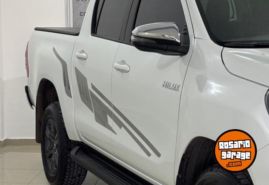 Camionetas - Toyota Hilux 2025 Diesel 15000Km - En Venta