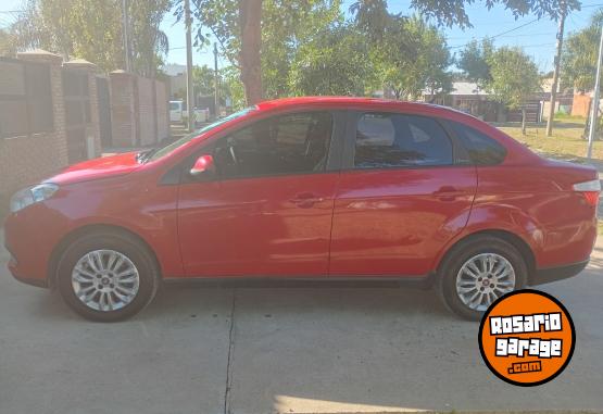 Autos - Fiat Grand siena 2015 GNC 159000Km - En Venta