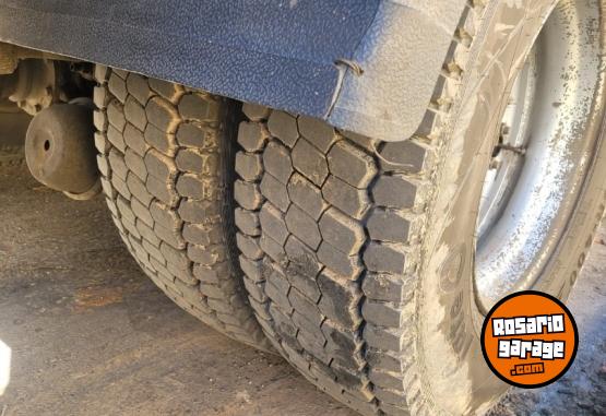 Camiones y Gr�as - VOLKSWAGEN 17-220 - MODELO 2012 - En Venta