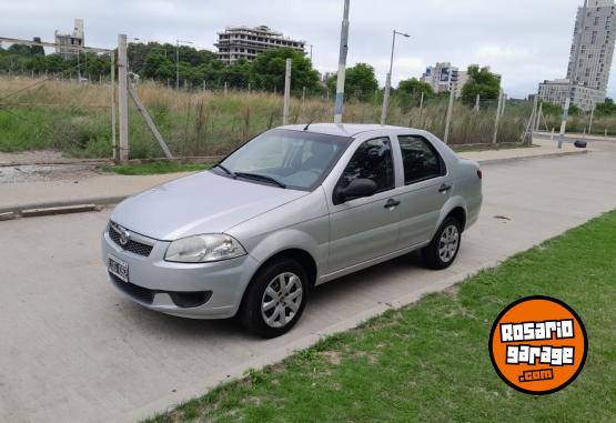 Autos - Fiat Siena 2012 GNC 110000Km - En Venta