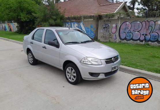 Autos - Fiat Siena 2012 GNC 110000Km - En Venta