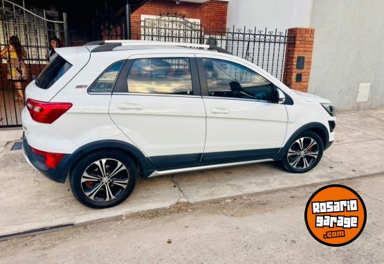 Autos - Baic X25 SENOVA 2022 Nafta 79500Km - En Venta