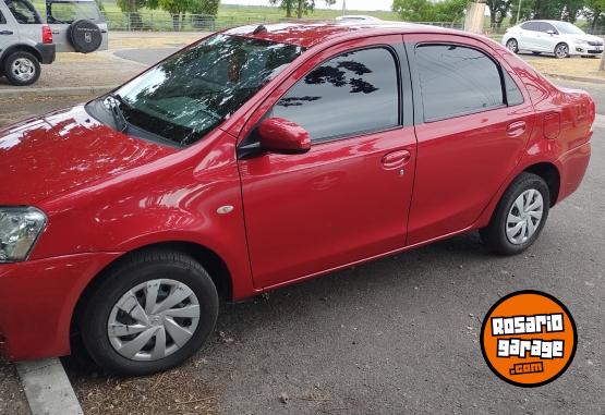 Autos - Toyota Etios sed�n 4 puertas XS 2016 Nafta 85000Km - En Venta
