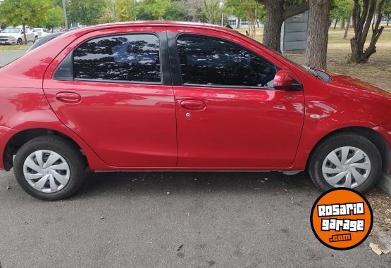 Autos - Toyota Etios sed�n 4 puertas XS 2016 Nafta 85000Km - En Venta