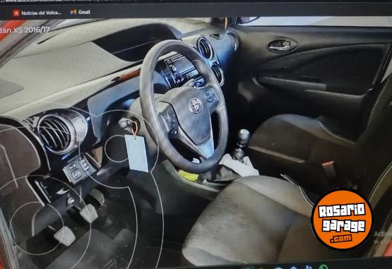 Autos - Toyota Etios sed�n 4 puertas XS 2016 Nafta 87000Km - En Venta