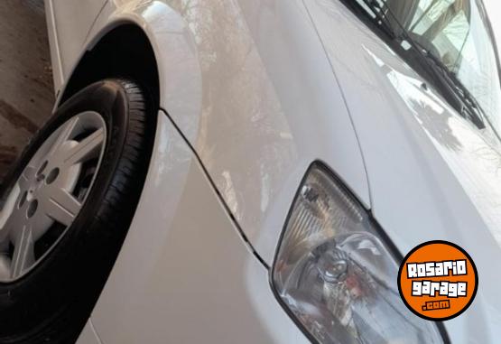 Autos - Chevrolet Corsa 2015 Nafta 98000Km - En Venta