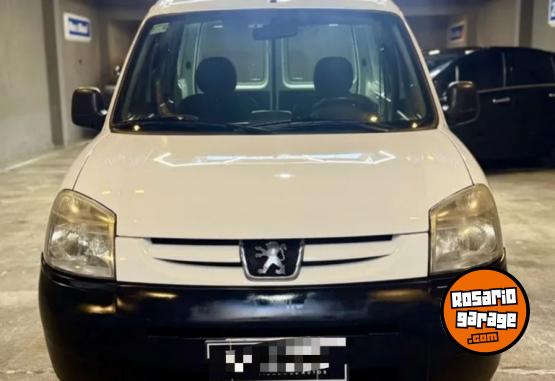 Utilitarios - Peugeot Partner 2016 Nafta 108000Km - En Venta