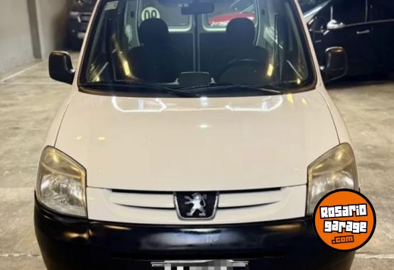 Utilitarios - Peugeot Partner 2016 Nafta 108000Km - En Venta