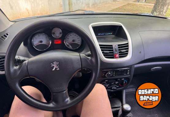 Autos - Peugeot 207 compact 2013 Nafta 153000Km - En Venta