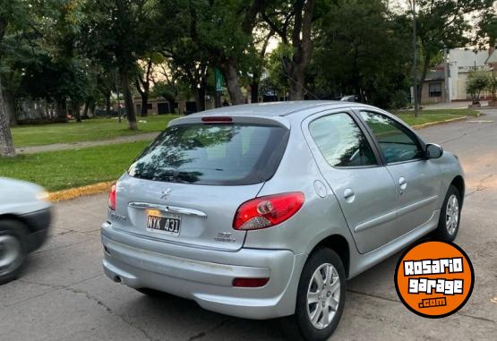 Autos - Peugeot 207 2014 Nafta 140000Km - En Venta