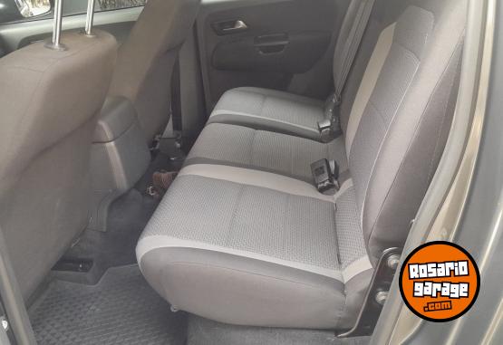 Camionetas - Volkswagen Amarok Confortline 4x4 dc 2017 Diesel 160000Km - En Venta