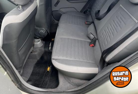 Autos - Chevrolet Agile 2010 Nafta 270000Km - En Venta