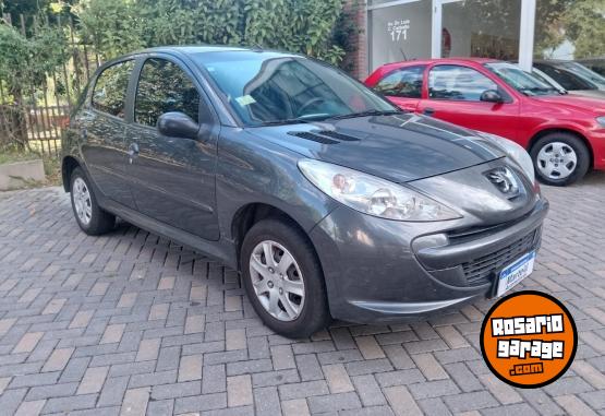 Autos - Peugeot 207 xs compact 2015 Nafta 130000Km - En Venta