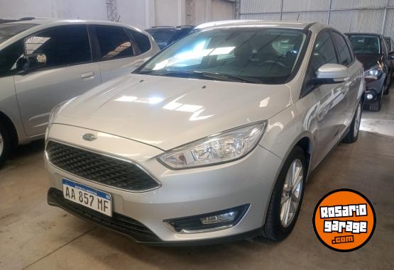 Autos - Ford Focus 2016 Nafta 122000Km - En Venta