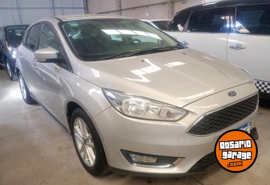 Autos - Ford Focus 2016 Nafta 122000Km - En Venta