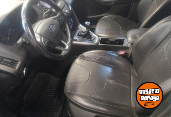 Autos - Ford Focus 2016 Nafta 122000Km - En Venta