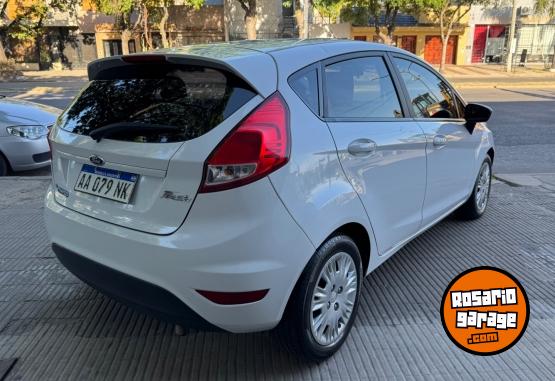 Autos - Ford Fiesta 2016 Nafta 130000Km - En Venta