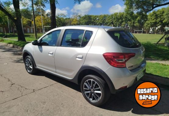 Autos - Renault Sandero intens 2020 Nafta 35000Km - En Venta